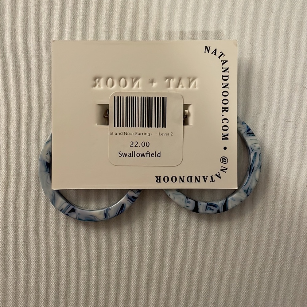Boutique Earrings - Picture 2 of 5